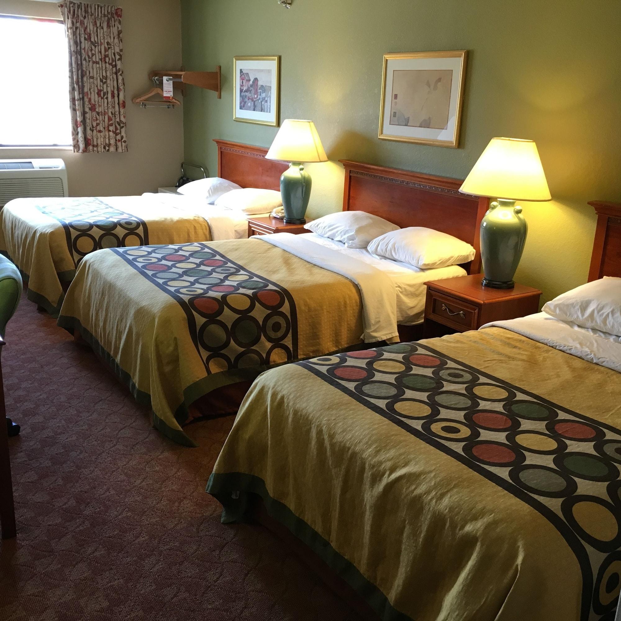 Super 8 By Wyndham Hotel