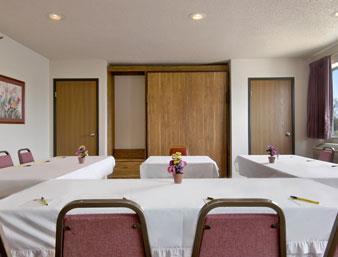Hotel Super 8 By Wyndham Howe