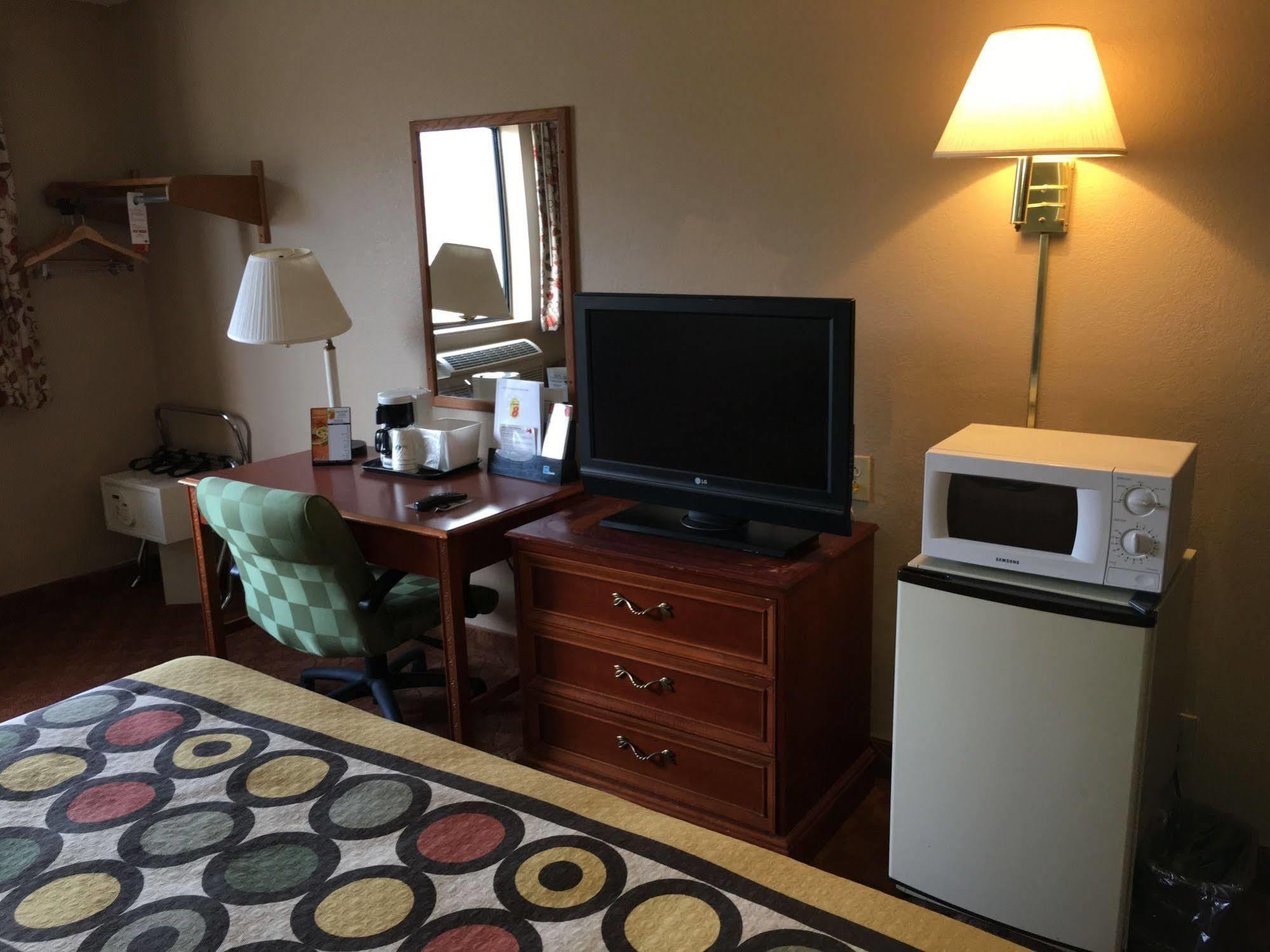 Hotel Super 8 By Wyndham